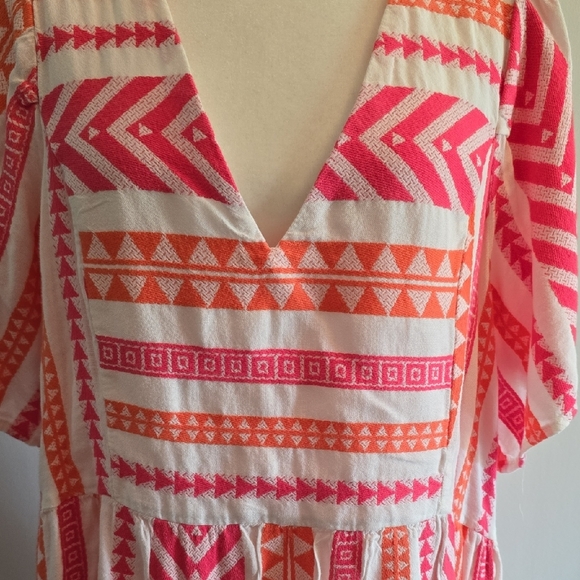 Chic Pink and Orange Geometric Mini Dress - Picture 4 of 6